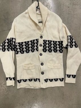 Montgomery Ward Medium Shawl Collar Button Sweater with Black Patter